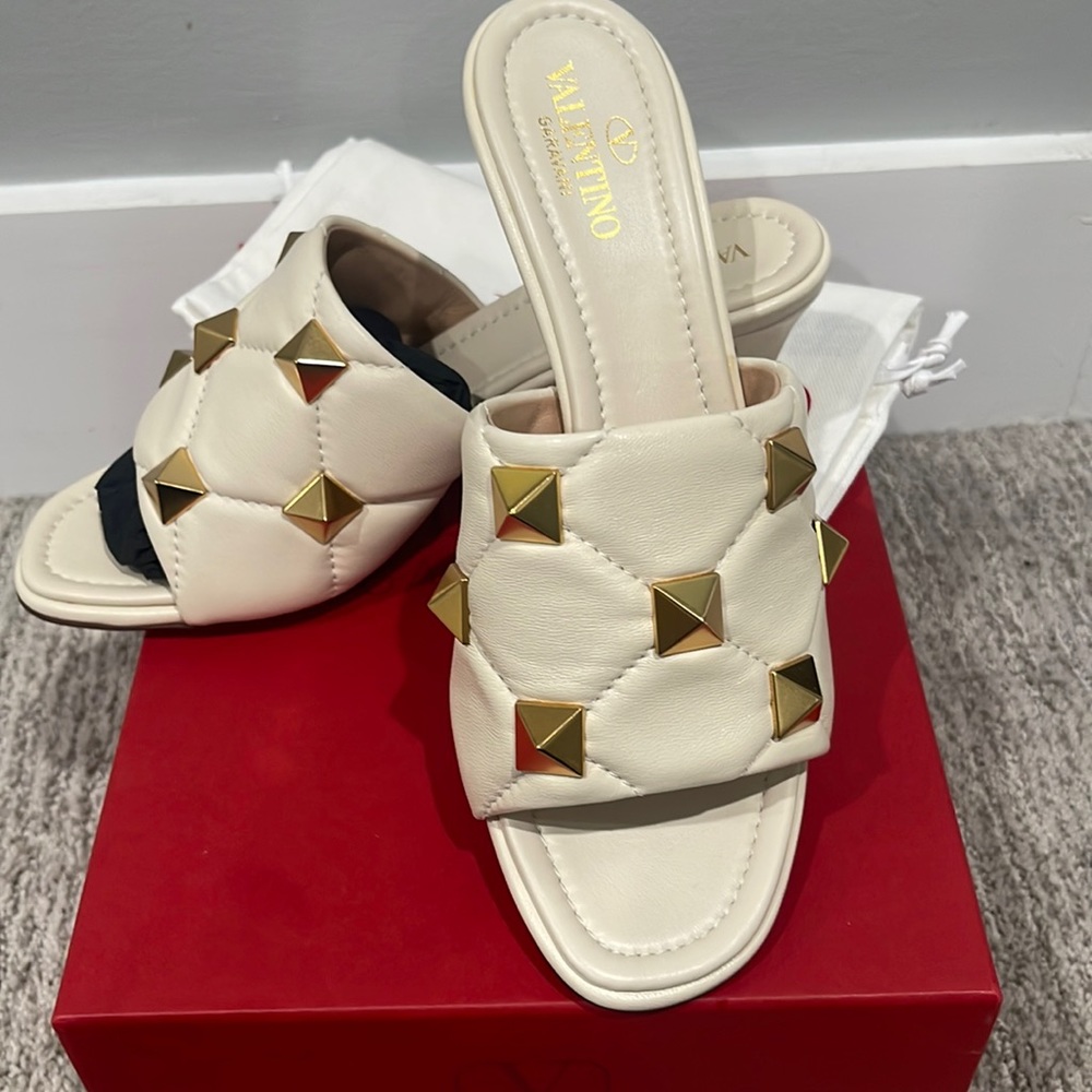 Valentino slide sandals. Size 7 1/2